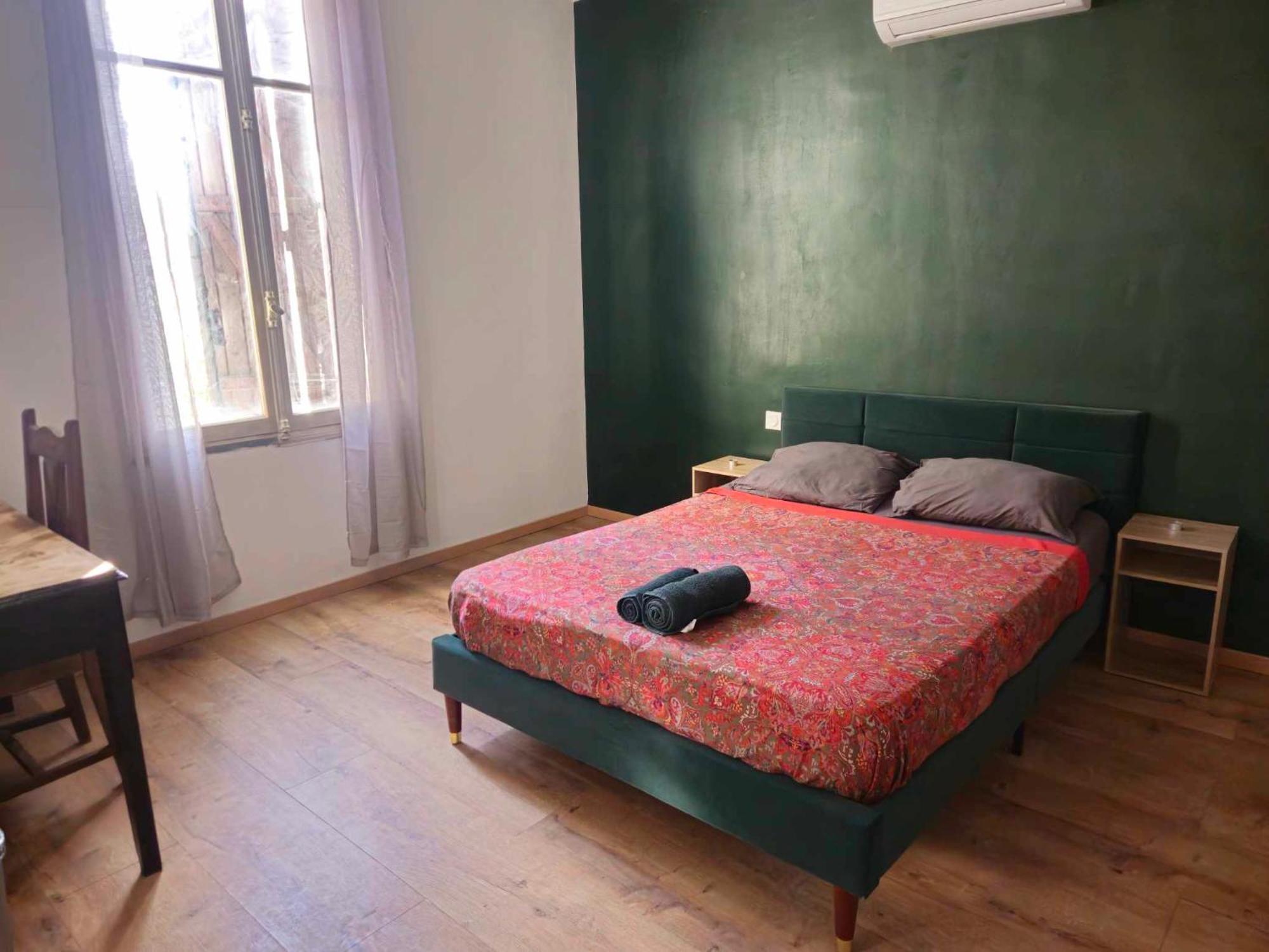 Av De Bordeaux Bed & Breakfast Нарбон Екстериор снимка