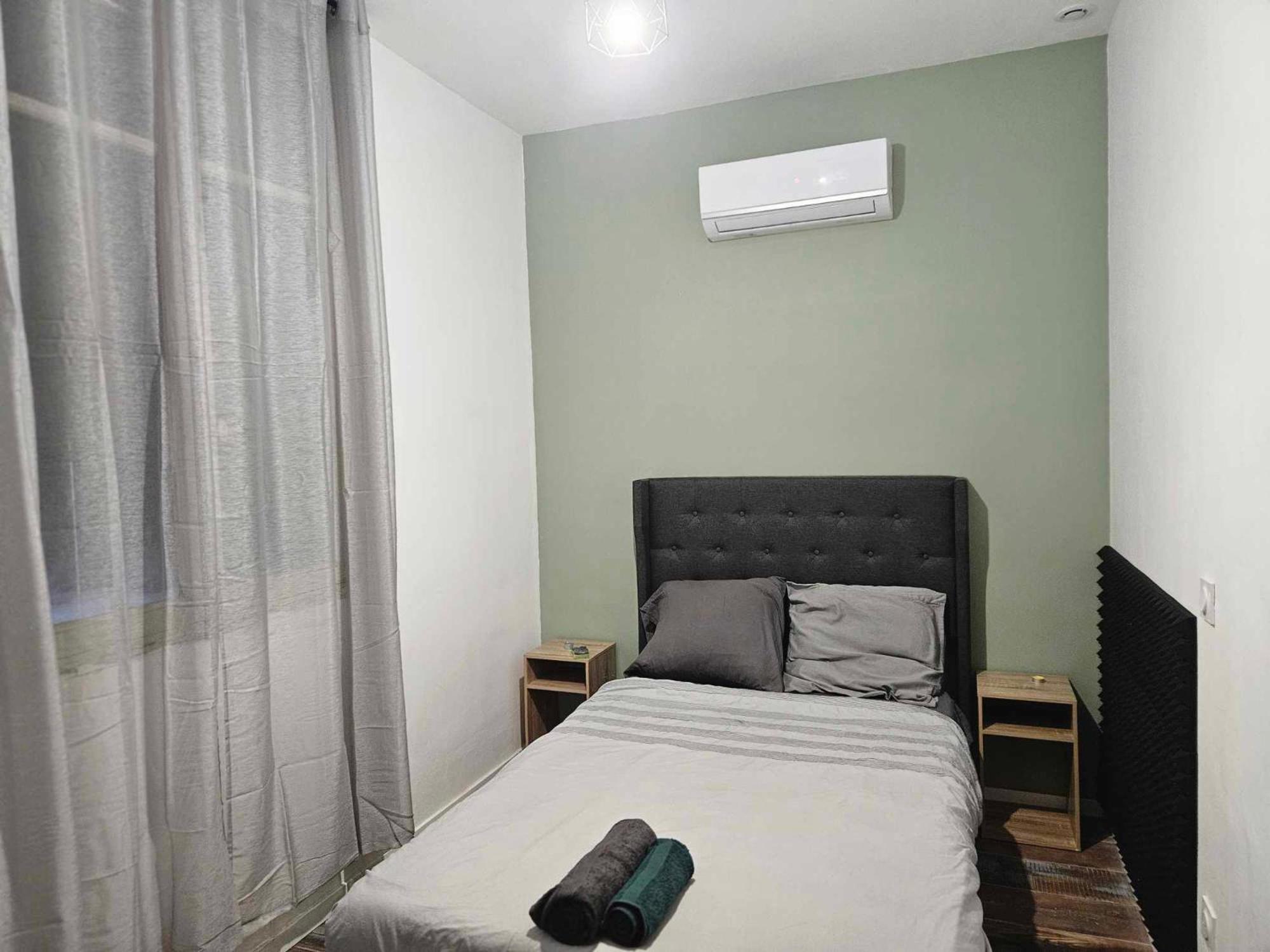 Av De Bordeaux Bed & Breakfast Нарбон Екстериор снимка