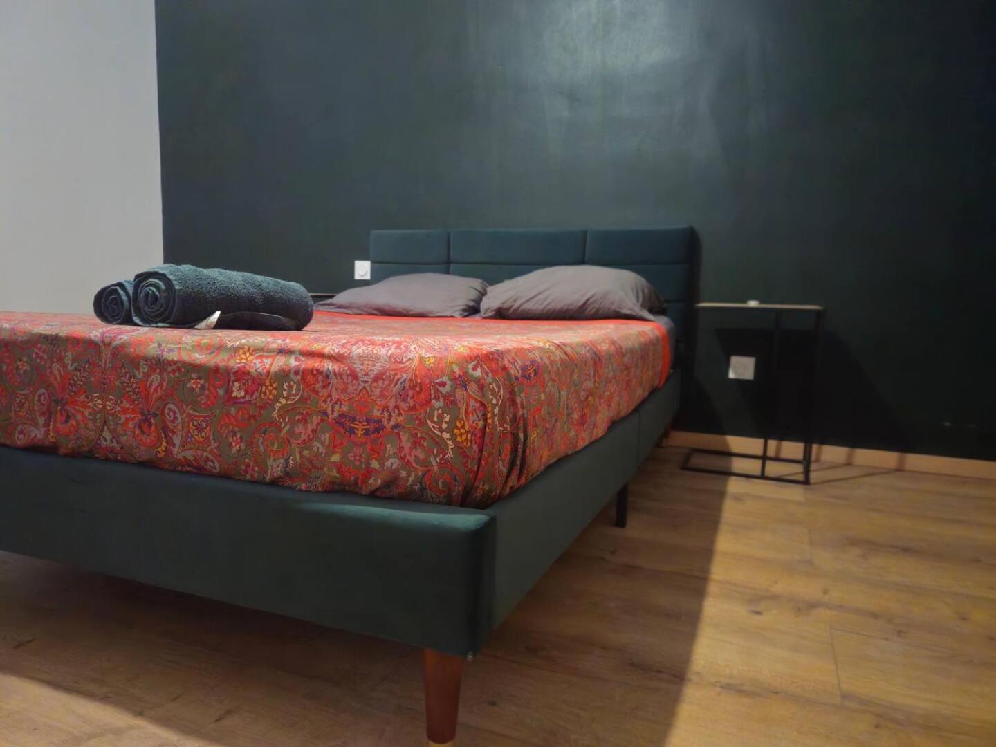Av De Bordeaux Bed & Breakfast Нарбон Екстериор снимка